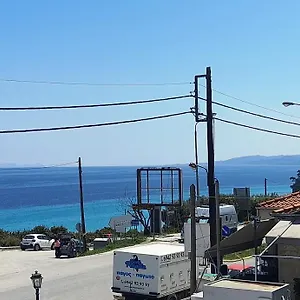 https://johnys-studios-kallithea-chalkidiki.hotelschalkidiki.net