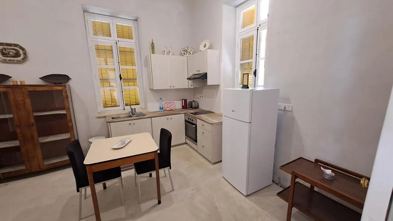 St. Lazaros Studios 2 Larnaka